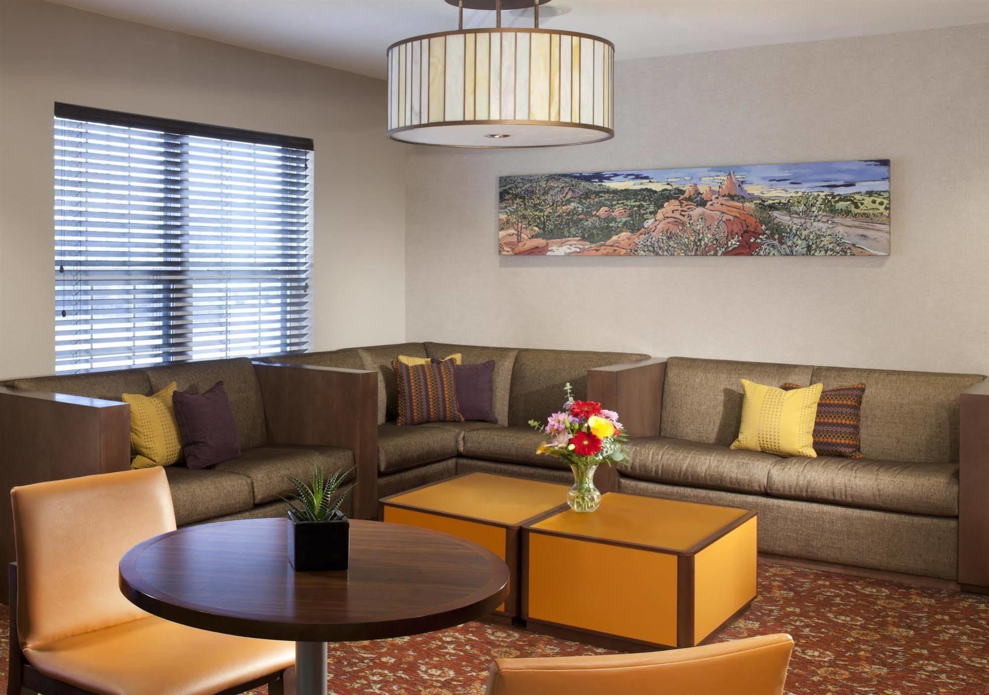 Hyatt House - University Village Colorado Springs Exterior foto